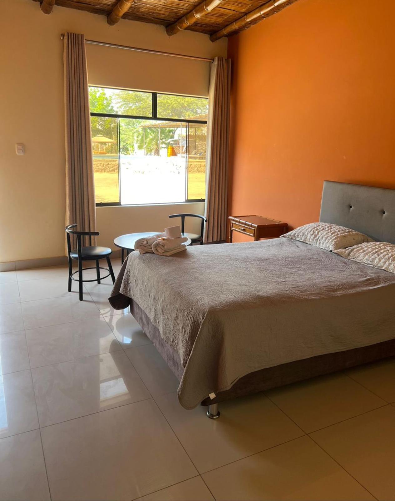 Hospedaje La Huega Ica Bagian luar foto