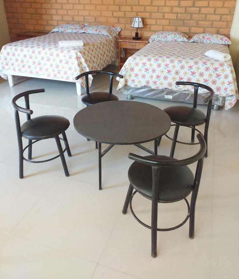 Hospedaje La Huega Ica Bagian luar foto